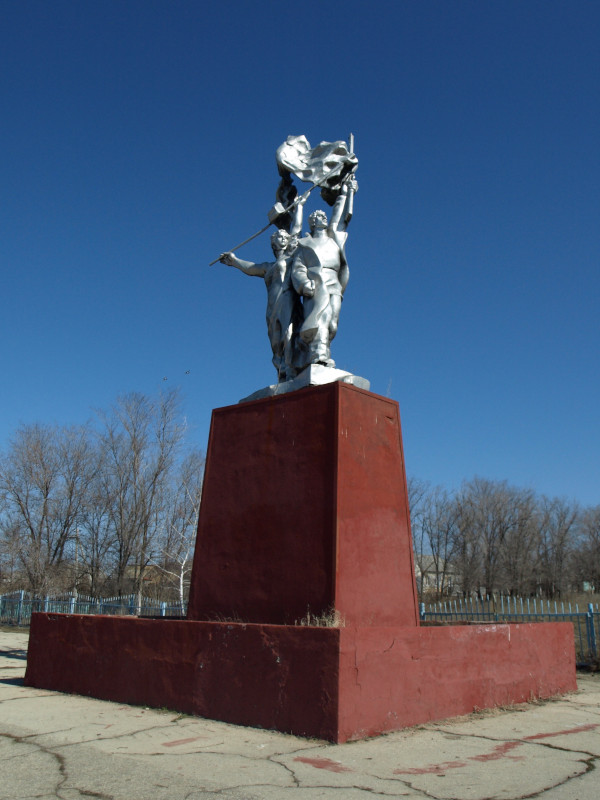 Липовка. Памятник героям ВОВ